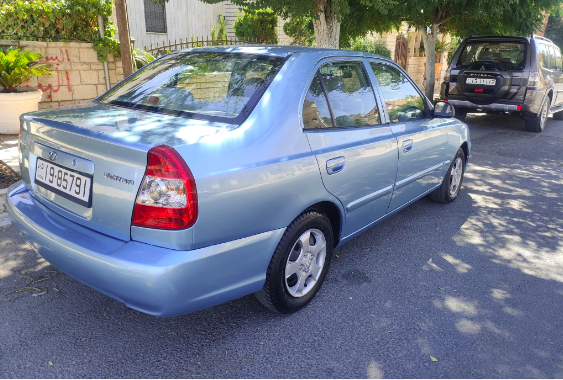 هونداي فيرنا 2010 اوتوماتيك بحاله الشركه