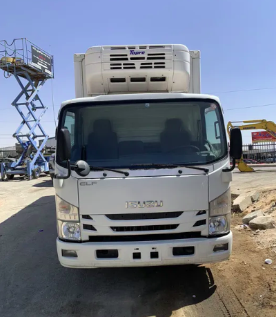 ايسوزو NPR 2018 سيارة ثلاجة يابانية 