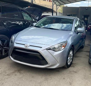 تويوتا يارس iA أعلى مواصفات موتور 1500 غير مجمركه