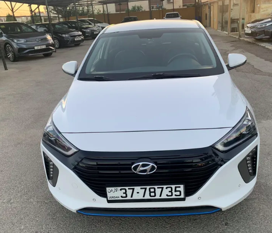 هونداي ايونيك فحص كامل ممشى قليل بسعر مميز