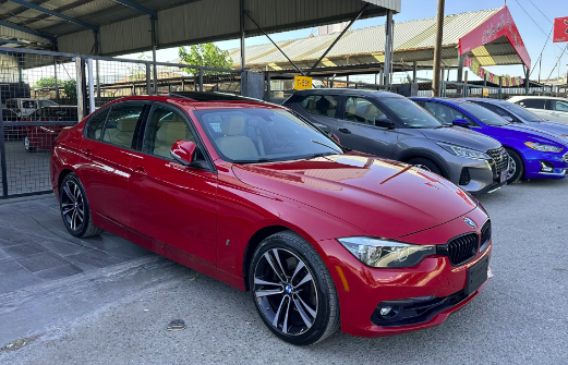 Bmw 330e plug in 2018 هايبرد