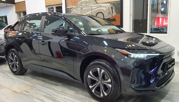 تويوتا bZ4X كهربائية بالكامل 2022 Toyota bZ4X EV بدفعة 5050