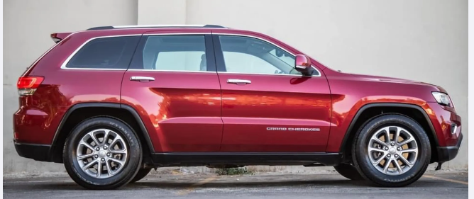 جيب قراند شيروكي ليمتد 2014 أعلى صنف وبحالة الوكالة فحص كامل