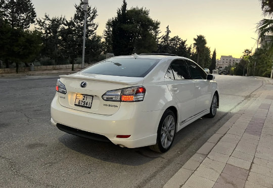 لزكس hs موديل 2010 هايبرد