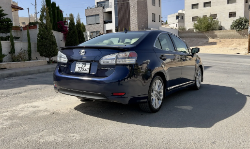 لكزس HS250h بريميوم موديل 2010 كارفاكس كلين استخدام شخصي