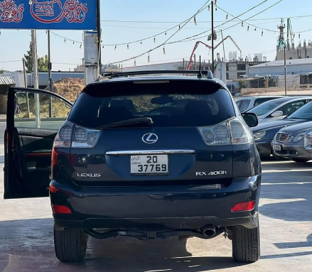 جيب لكزس ار اس 400 للبيع او للبدل على بك اب ديزل