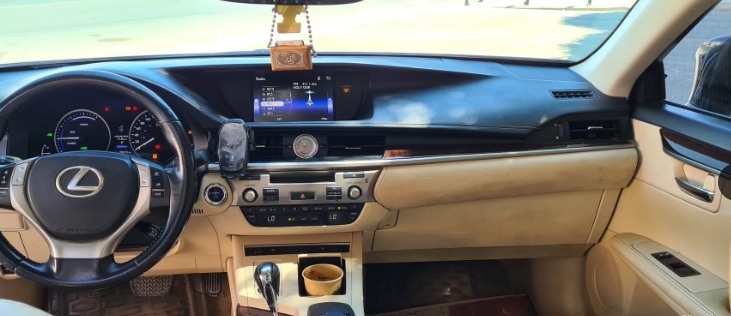 لكسز 2015 للبيع