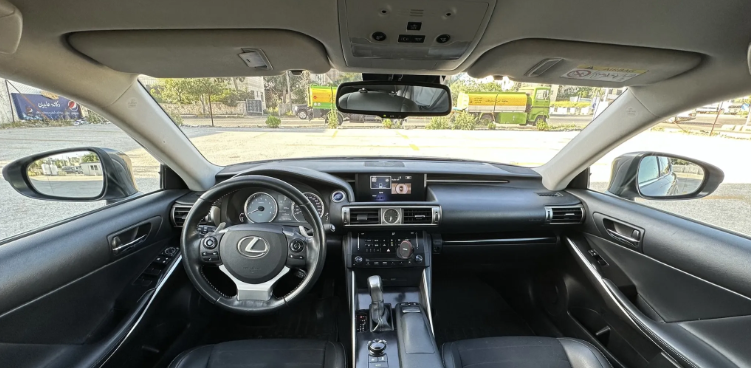 Lexus is300h - Fsport 2014