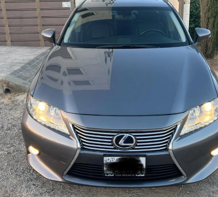 لكزس هايبرد وارد المركزية بحالة الوكالة للبيع