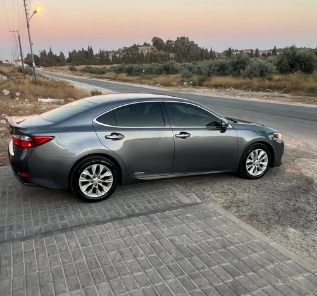 لكزس هايبرد وارد المركزية بحالة الوكالة للبيع