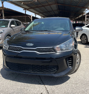 كيا ريو بحالة الوكاله بدون جمرك 4جيد ضربة شمعه