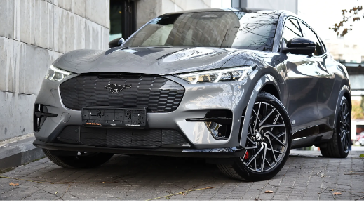 فورد موستنج ماك اي الكهربائية بالكامل 2022 Ford Mustang Mach-E GT EV