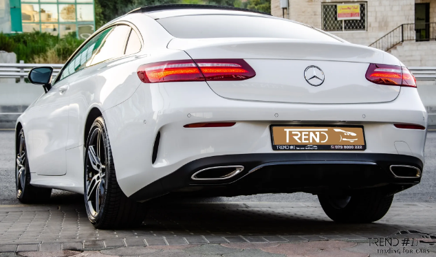 Mercedes E200 2020 Coupe Amg kit Mild hybrid Night package