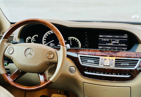 S350 AMG غرغوريه شبه جديده اعلى صنف مالك واحد فحص كرت ابيض