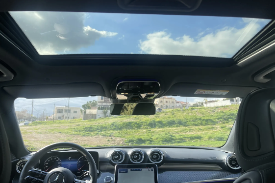 مرسيدس C200 AMG موديل 2022 ماشية 3000 فقط