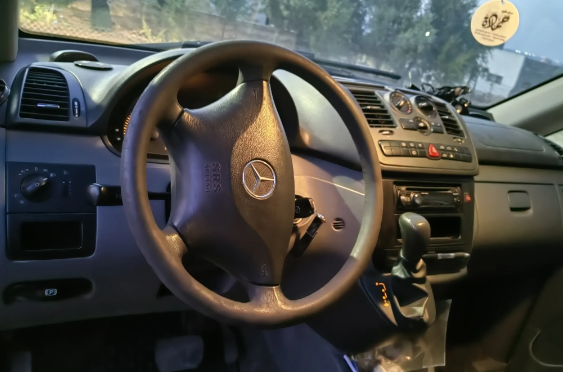 مرسيدس بينز فيتو 2010