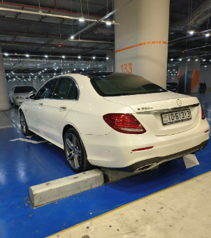 Mercedes Benz E350e plug in hybrid AMG kit وارد الشركه غرغور
