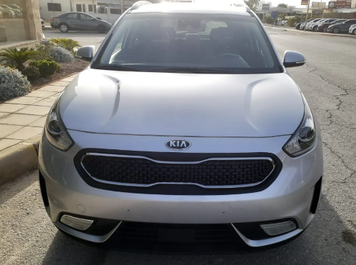 كيا نيرو موديل 2019 لون سلڤر