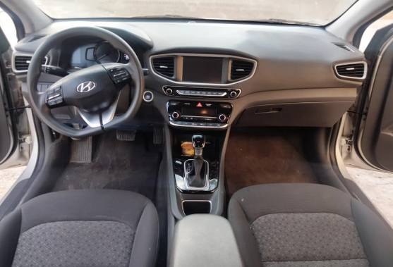 ايونك موديل 2018 عداد 30 الف مايل2021بوز فحص 2 جيد خلفي بدون ملاحظات جمرك جديد