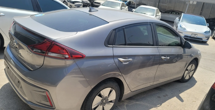 ايونيك هايبرد