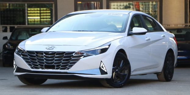 آمتلكها كاش أو اقساط هيونداي النترا 2023 بدفعة 4000 دينار