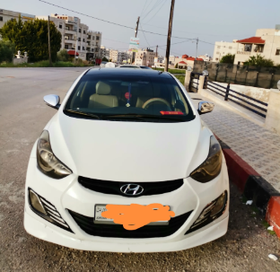 هونداي النترا 2013 لون ابيض والسقف اسود فل تاب