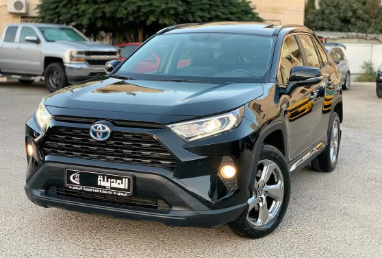 تويوتا راف 4 وارد الوكيل تحت الكفالة