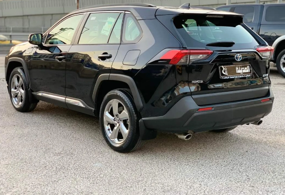 تويوتا راف 4 وارد الوكيل تحت الكفالة