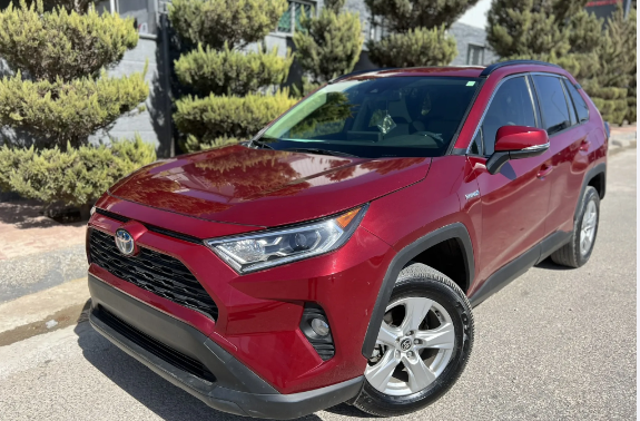 تويوتا راف فور 2021 XLE فل اضافات