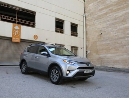 Toyota RAV4 2018 4 جيد