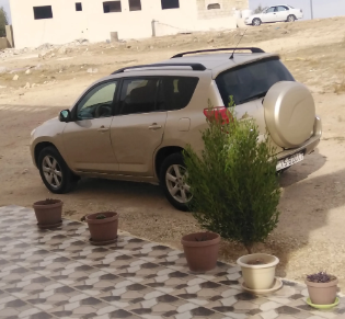 تويوتا راف 4 موديل 2007 فحص كامل مرخصة ترخيص جديد فل كامل ما عدا الفتحه