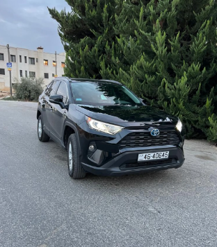 Toyota rav4 HybridXLE 2020