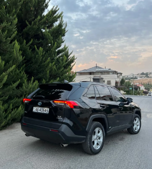 Toyota rav4 HybridXLE 2020