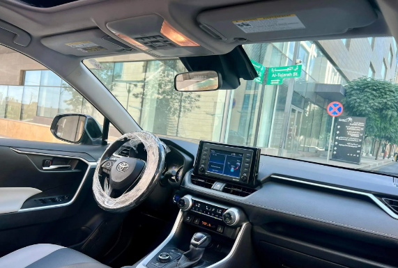 تويوتا راف فور عداد 10آلاف شبه زيرو بسعرررررر مغرررررري جدا فل بريميوم اعلى صنف Rav4
