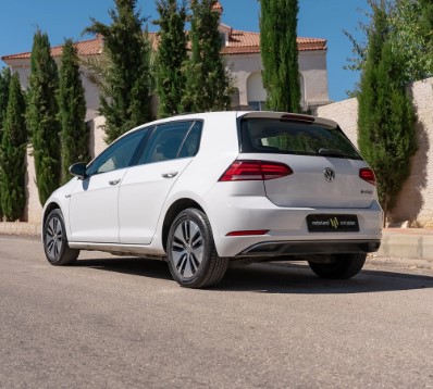 اي جولف الكهربائية/ افضل سعر في المجرة من موتورلاند