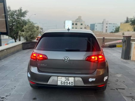 اي جولف بريميوم 2015