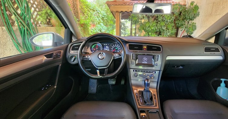 e-Golf 2015 Premium (B+ Autoscore)