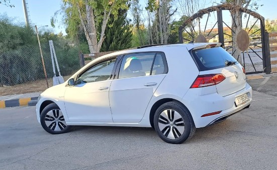 فولكسفاغن اي جولف 2020 شبه زيرو.. ممشى قليل جدا