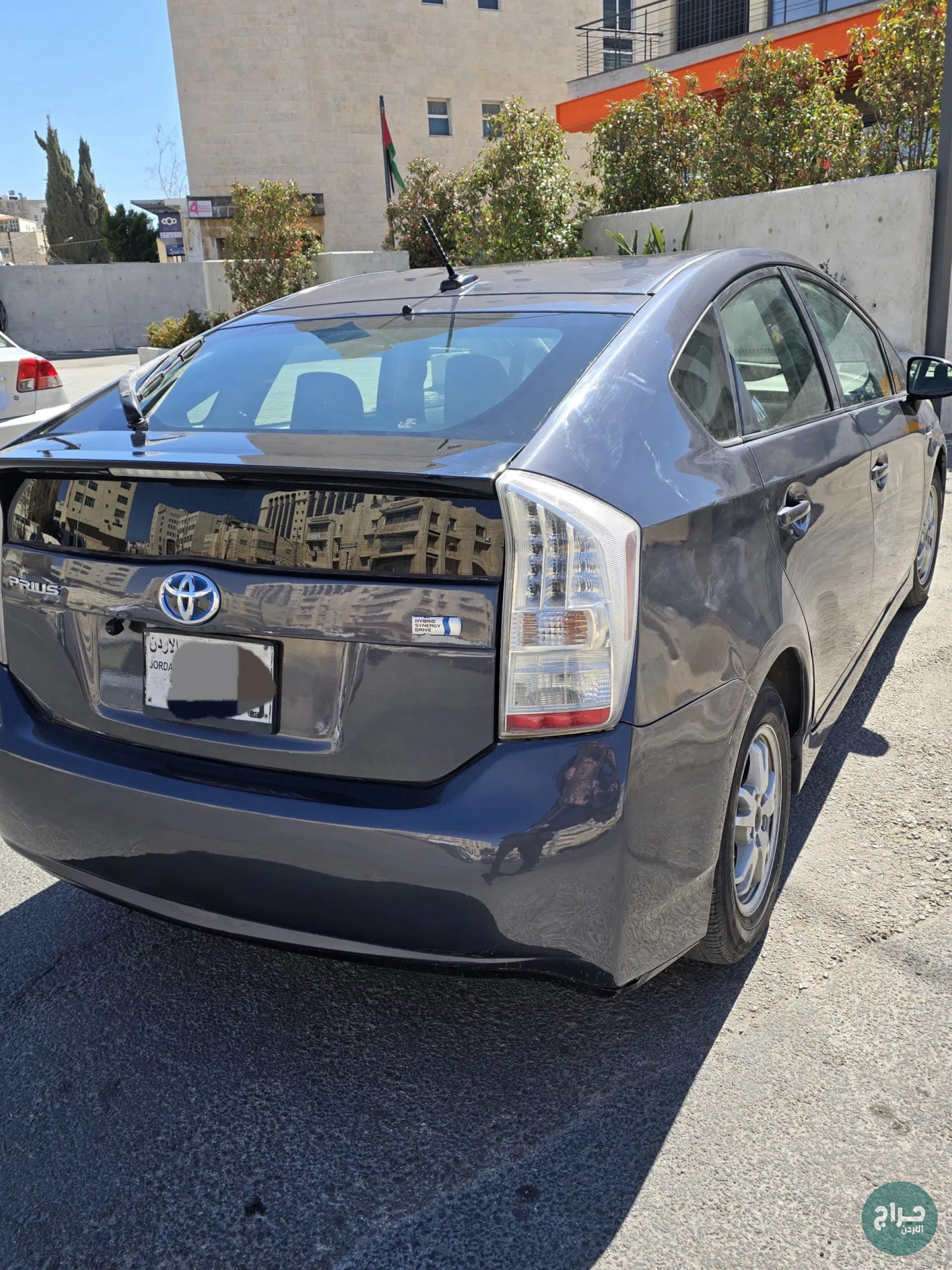 تويوتا بريوس ⁦2011⁩ بطارية مركزية وكالة فحص جيد و دهان و كوشوك جديد
